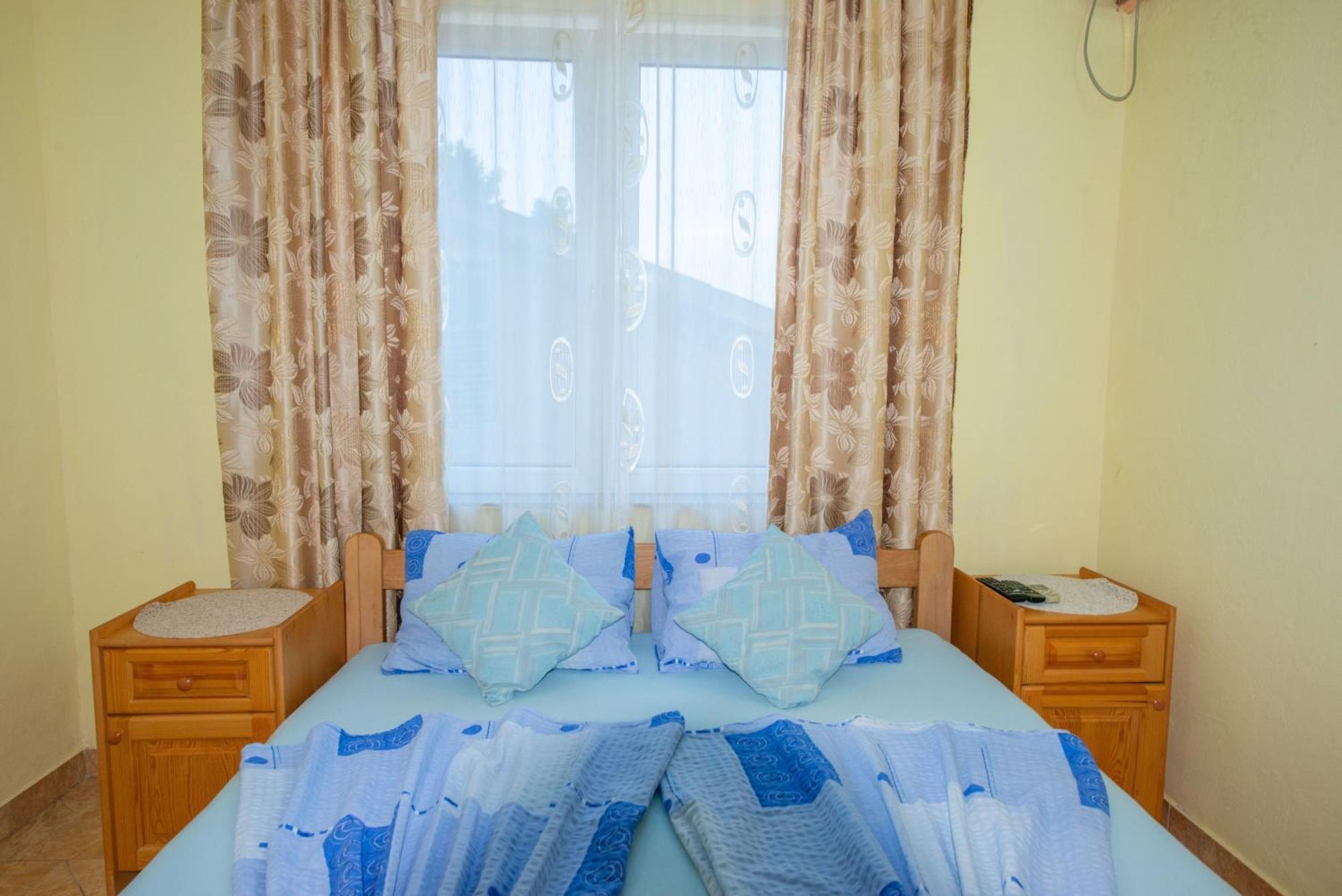 Apartments And Bungalow Casa Palma 울친 외부 사진