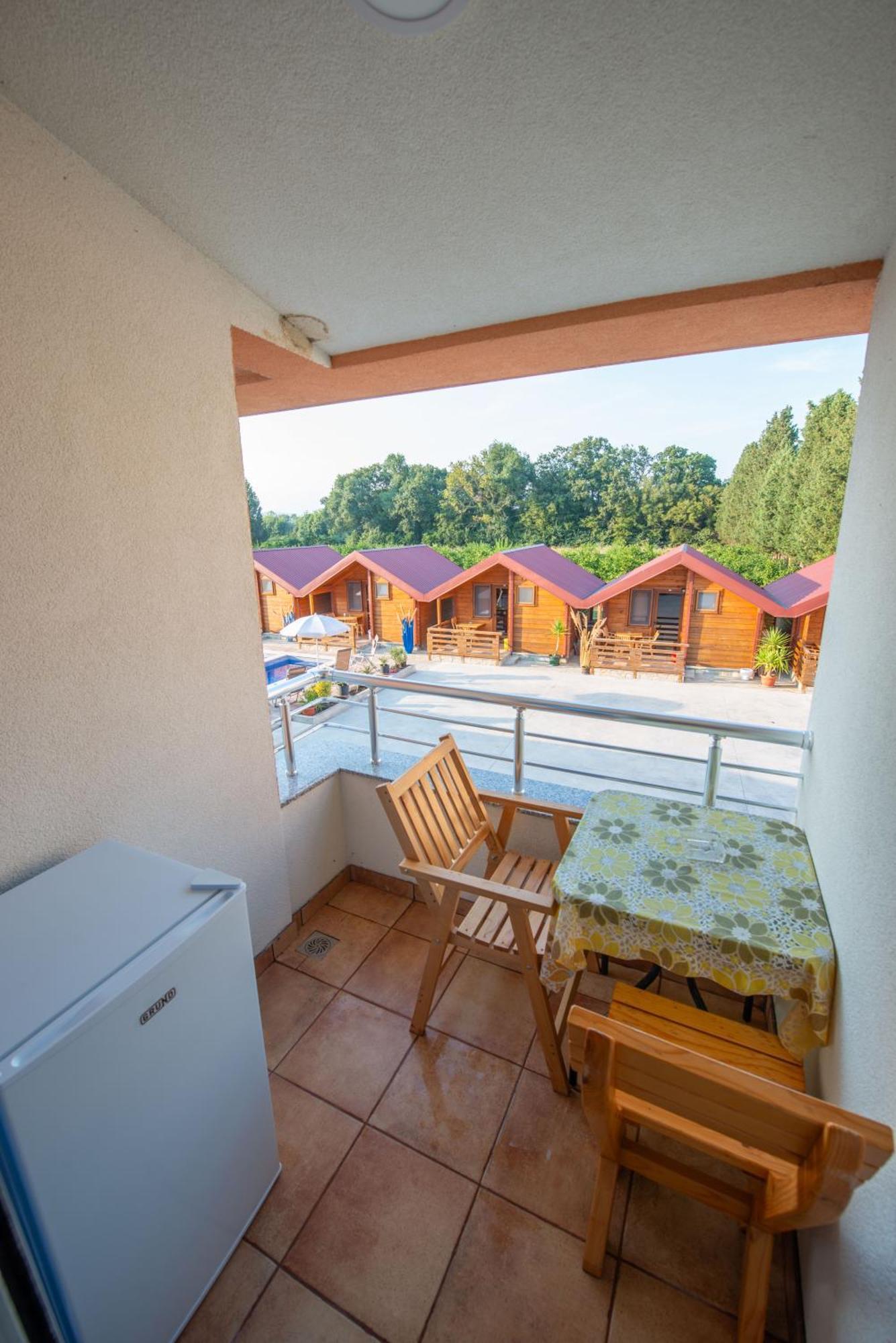Apartments And Bungalow Casa Palma 울친 외부 사진