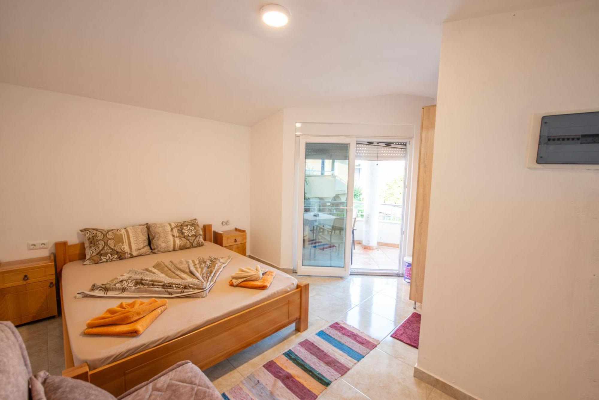 Apartments And Bungalow Casa Palma 울친 외부 사진